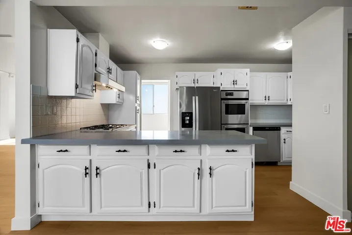 17352 W Sunset Boulevard 606, Pacific Palisades, California 90272