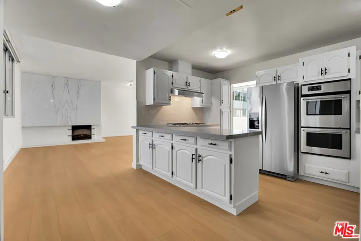 17352 W Sunset Boulevard 606, Pacific Palisades, California 90272