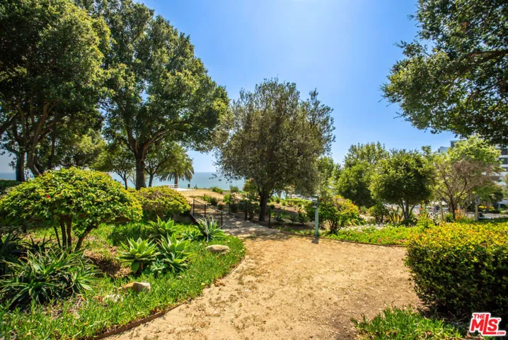 17352 W Sunset Boulevard 606, Pacific Palisades, California 90272