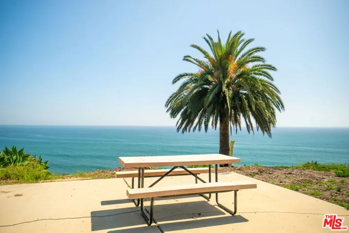 17352 W Sunset Boulevard 606, Pacific Palisades, California 90272