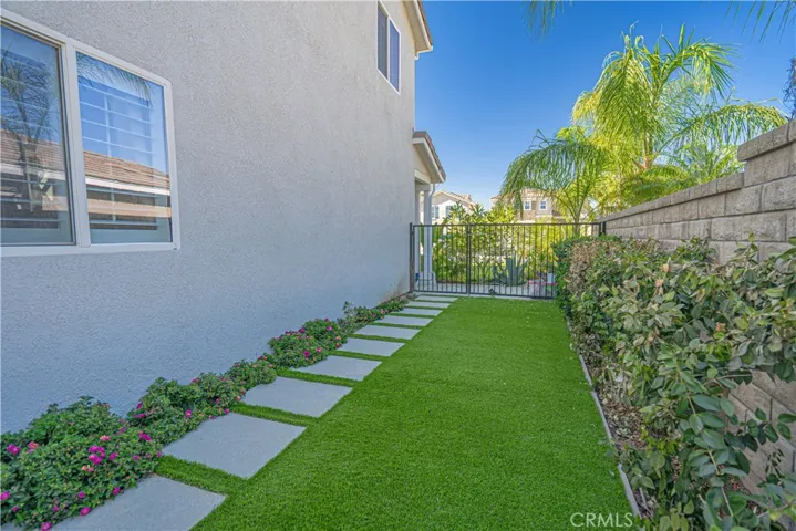 28235 Springvale Lane, Castaic, California 91384