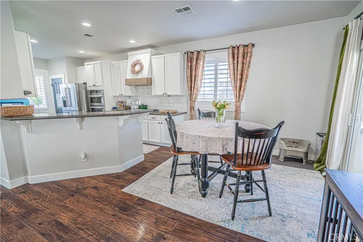 28235 Springvale Lane, Castaic, California 91384
