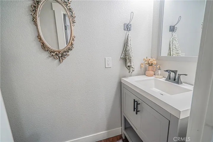 28235 Springvale Lane, Castaic, California 91384