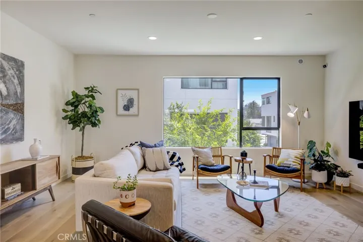 2nd Floor - Living Area