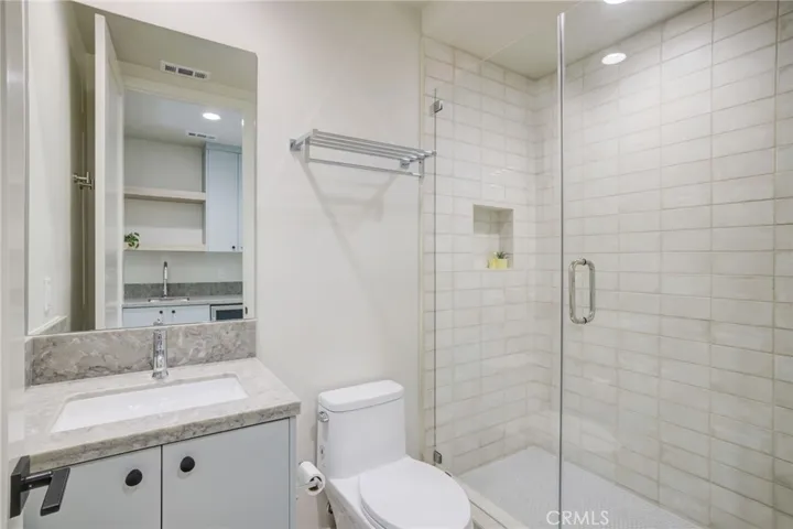 1st Floor - Private Bathroom