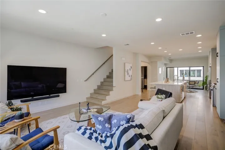 2nd Floor - Living Area