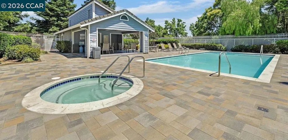 Community Spa Pool Covered Dining