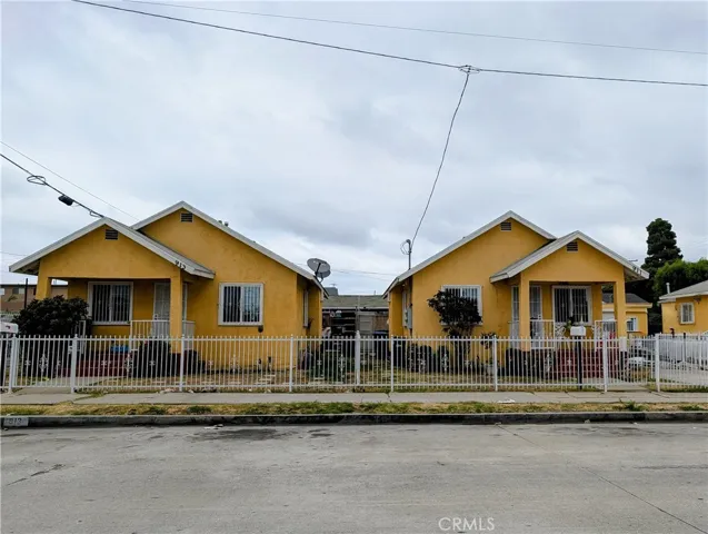 909 W Denni Street, Los Angeles, California 90744