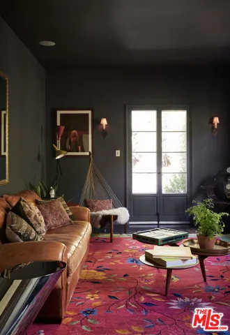 7475 Hillside Avenue, Los Angeles, California 90046