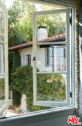 7475 Hillside Avenue, Los Angeles, California 90046
