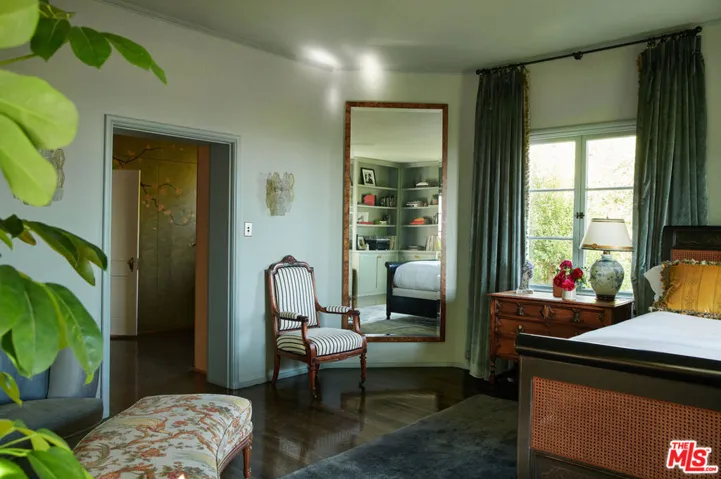 7475 Hillside Avenue, Los Angeles, California 90046