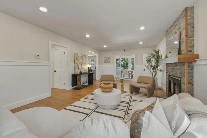 18143 Gloria Court, Los Gatos, California 95033