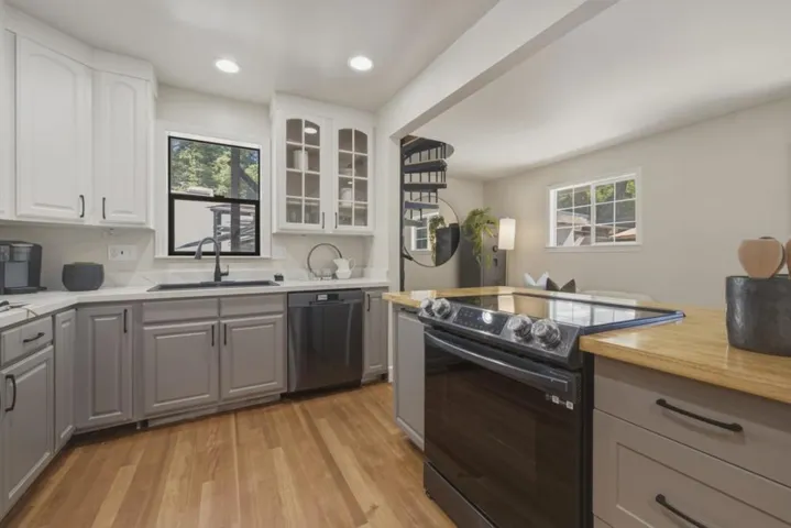 18143 Gloria Court, Los Gatos, California 95033