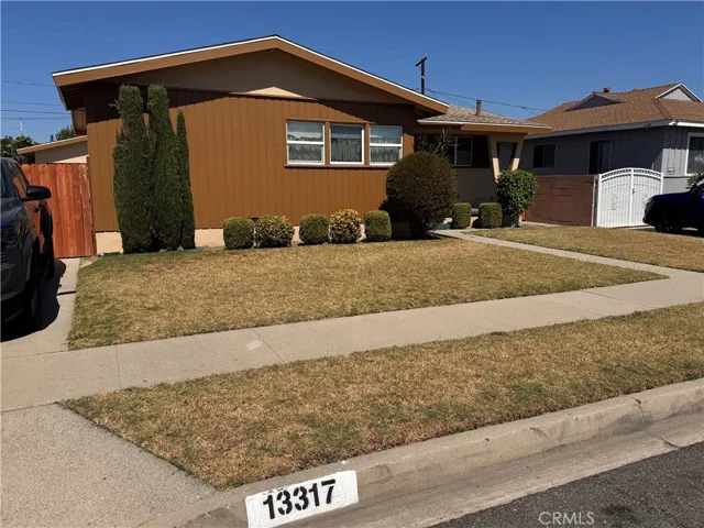 13317 Corby, Norwalk, California 90650
