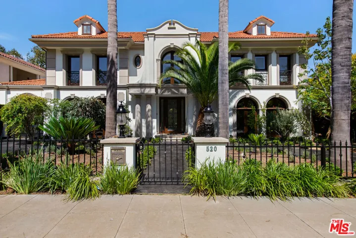520 N Palm Drive, Beverly Hills, California 90210