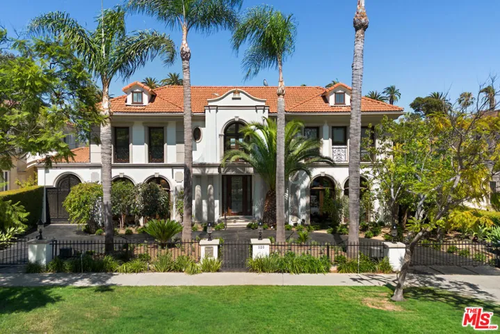 520 N Palm Drive, Beverly Hills, California 90210