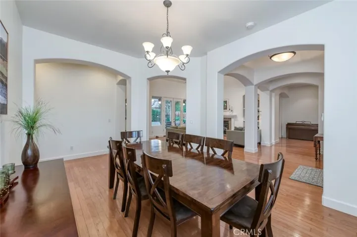 73 W Houston, Clovis, California 93611