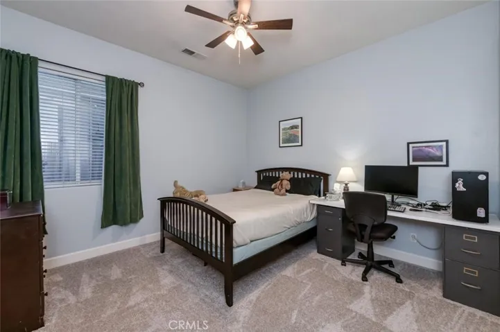 73 W Houston, Clovis, California 93611