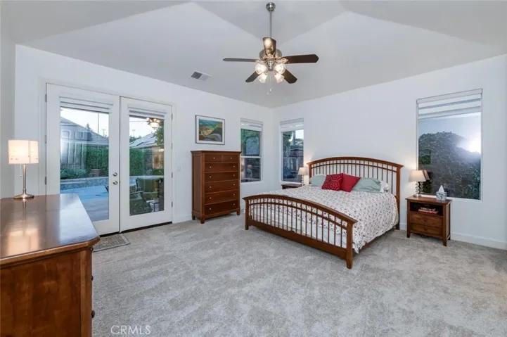 73 W Houston, Clovis, California 93611