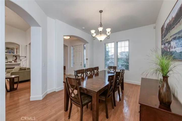 73 W Houston, Clovis, California 93611