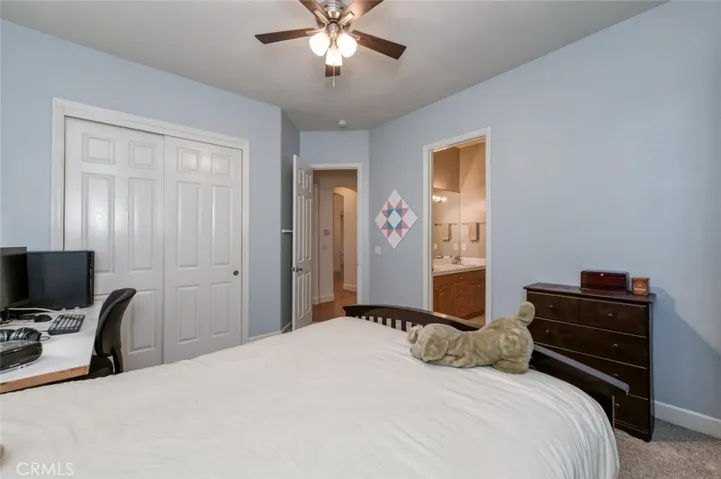 73 W Houston, Clovis, California 93611