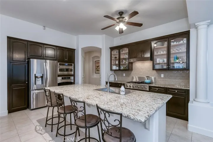 73 W Houston, Clovis, California 93611