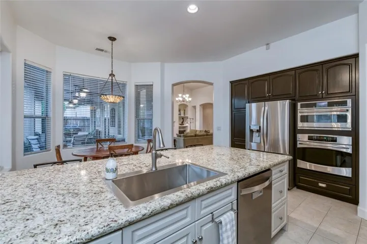 73 W Houston, Clovis, California 93611
