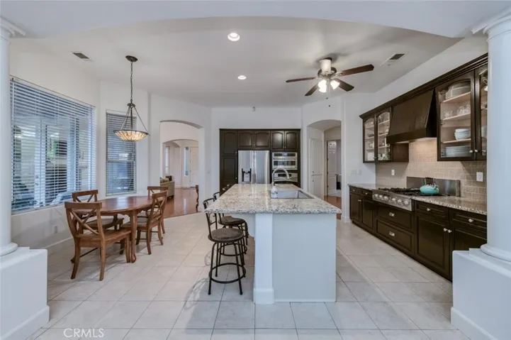 73 W Houston, Clovis, California 93611