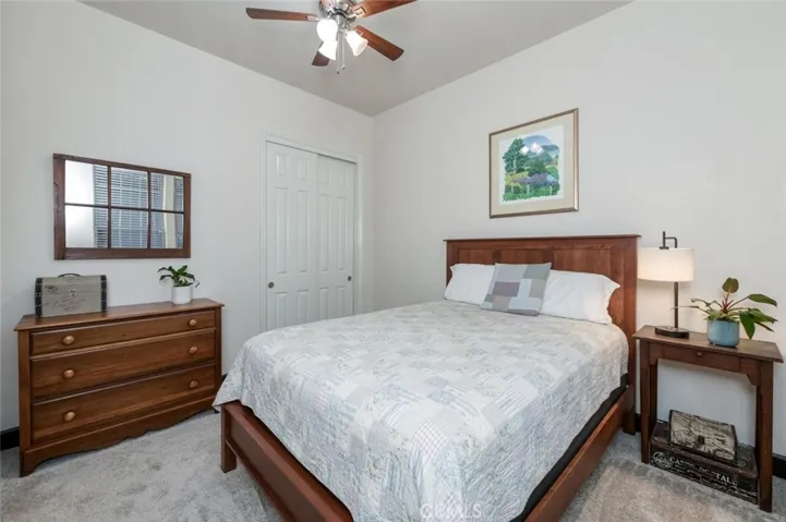 73 W Houston, Clovis, California 93611