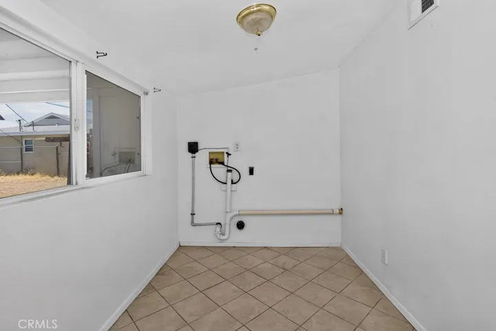 1524 4th St, Needles, California 92363