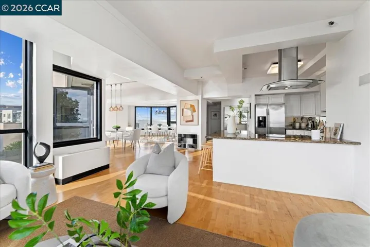 6363 Christie Ave 406, Emeryville, California 94608