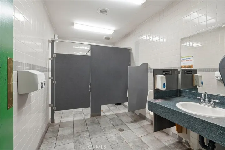 2162 E Palmdale Boulevard, Palmdale, California 93550