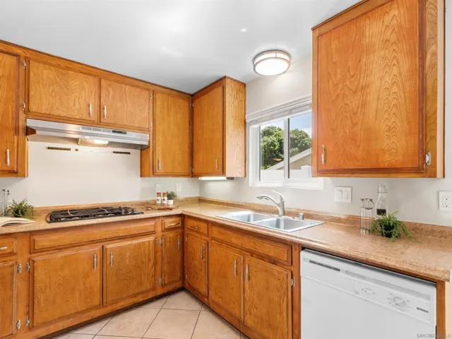364 E Moss, Chula Vista, California 91911