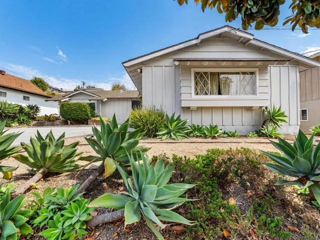 364 E Moss, Chula Vista, California 91911