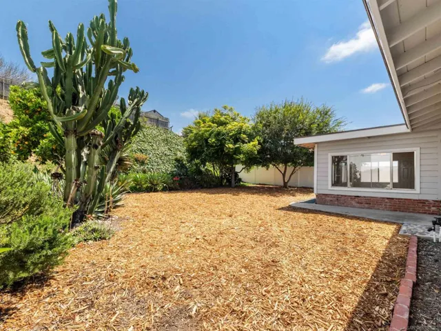 364 E Moss, Chula Vista, California 91911
