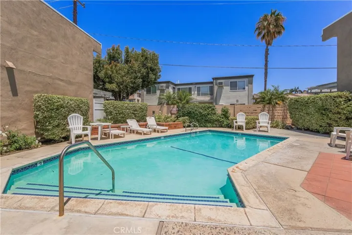Community pool