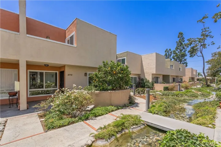 10758 Knott, Stanton, California 90680