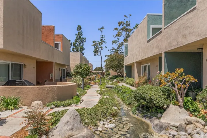 10758 Knott, Stanton, California 90680