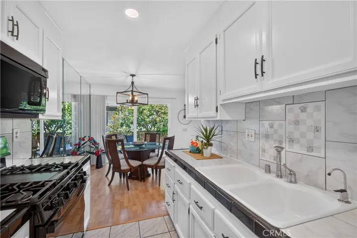 10758 Knott, Stanton, California 90680
