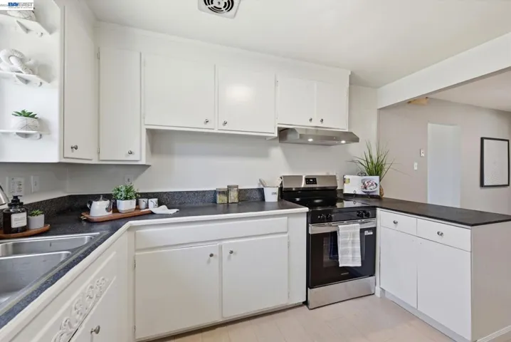 42881 Applewood St, Fremont, California 94538