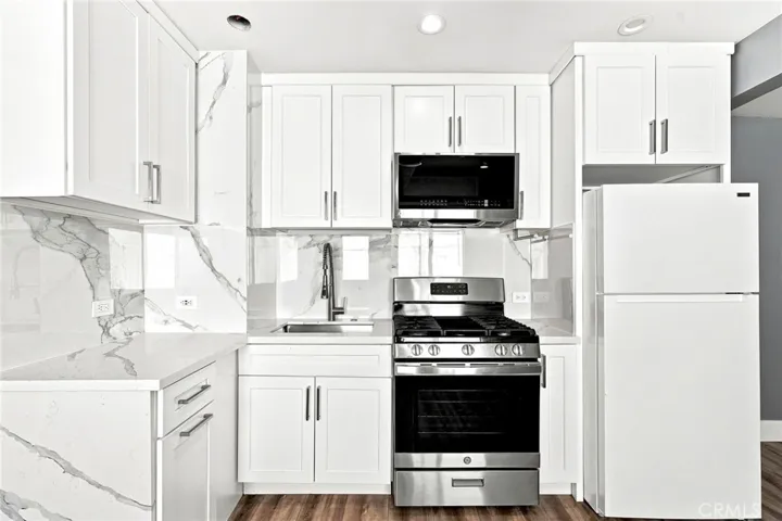 14063 Herron Street, Sylmar, California 91342