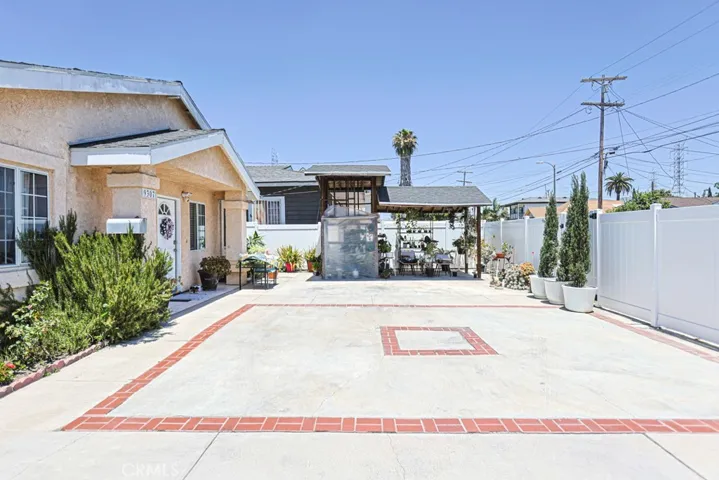 9307 Bandera, Los Angeles, California 90002
