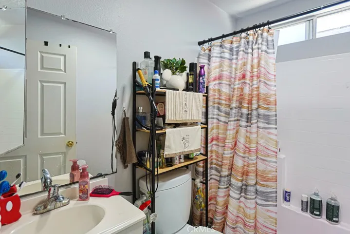 9307 Bandera, Los Angeles, California 90002