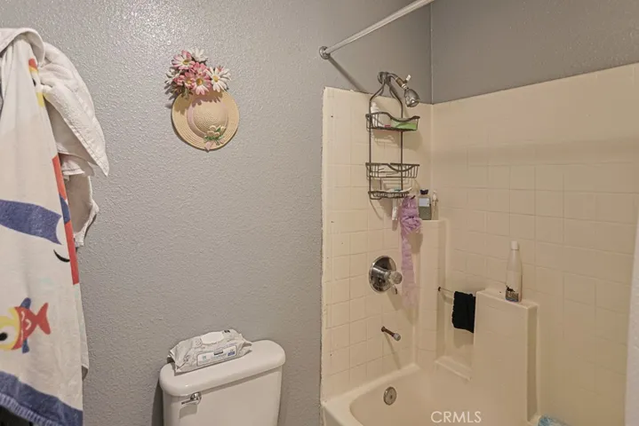 9307 Bandera, Los Angeles, California 90002