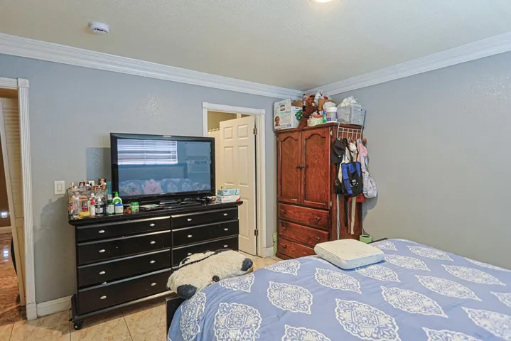 9307 Bandera, Los Angeles, California 90002