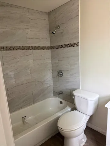 1108 Freeman Street 2, Santa Ana, California 92703