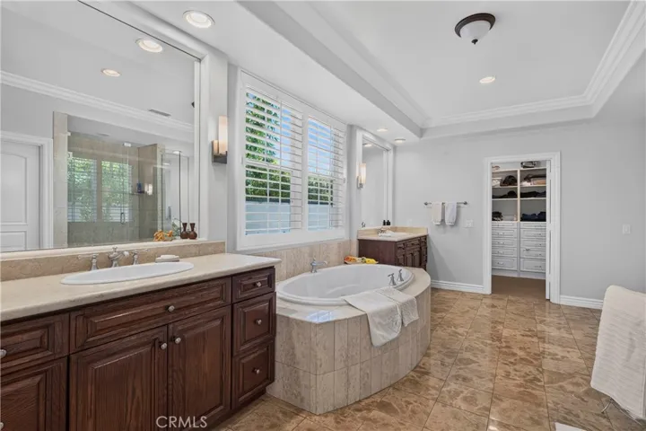3315 Via Verde Court, Calabasas, California 91302