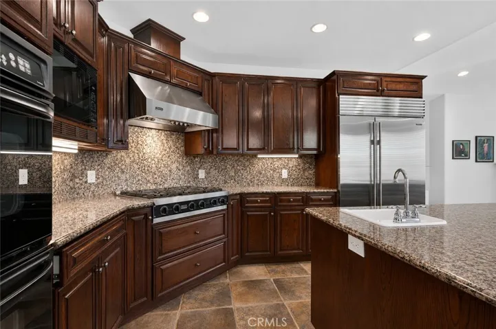 3315 Via Verde Court, Calabasas, California 91302