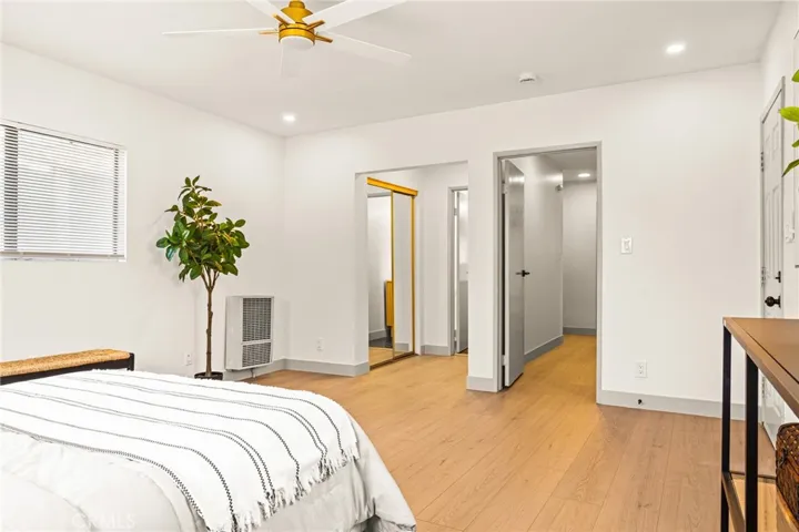 1132 W 56th, Los Angeles, California 90037