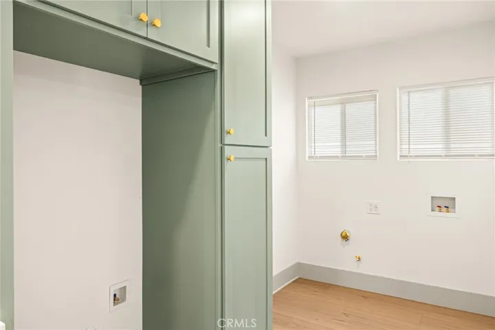 1132 W 56th, Los Angeles, California 90037